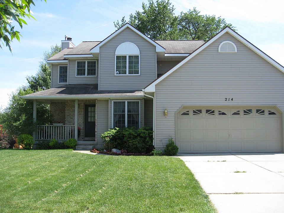 1st image of 214 Oakwood Dr