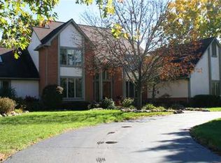 3726 Creekside Ct, Ann Arbor, MI 48105