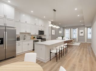 864 N State St #2, Chicago, IL 60610