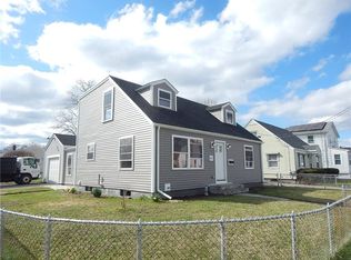 65 Byron Ave, Pawtucket, RI 02861