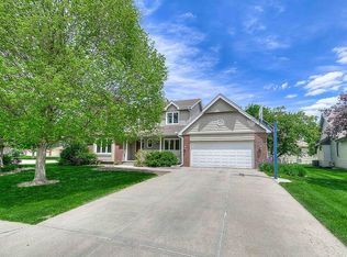 635 N 147th St, Omaha, NE 68154