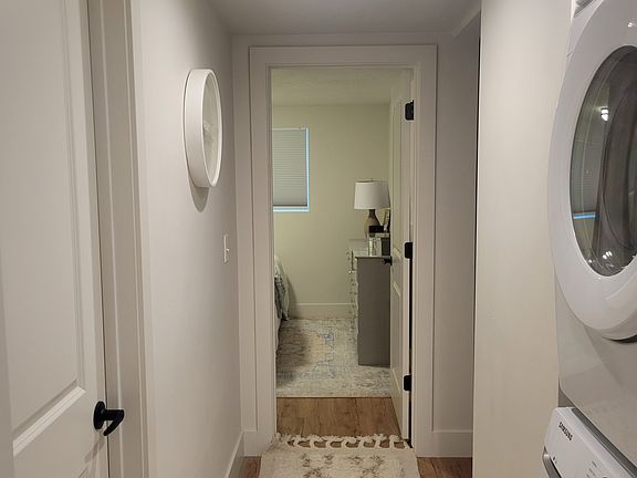 4th image of 3131 E Celeste Cir