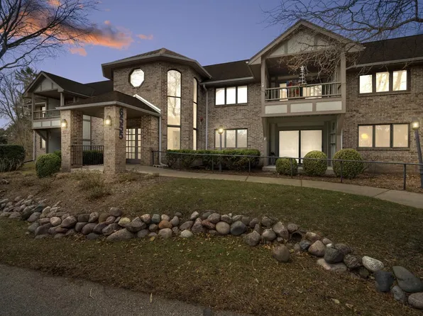 6555 North Green Bay AVENUE #110, Glendale, WI 53209