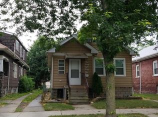 13845 S Dearborn St, Riverdale, IL