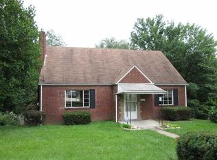 2112 Village Dr, Pittsburgh, PA