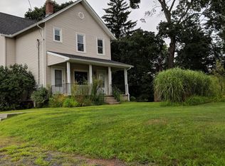 7 Frog Hollow Rd, Ellington, CT 06029