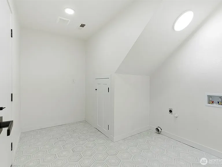 9110 122nd Pl SE — Photo 15