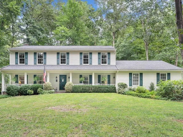 6236 Saddleridge Rd, Roanoke, VA 24018