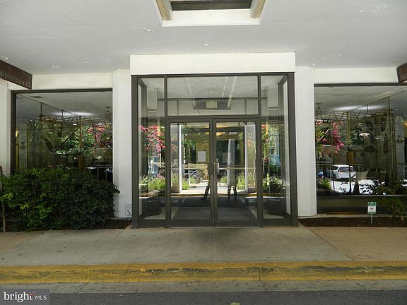 2nd image of 11801 Rockville Pike APT 315
