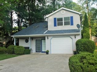 11088 Center St E, Conneaut Lake, PA 16316