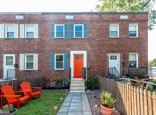 305 Buchanan St, Alexandria, VA 22314