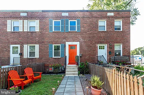 305 Buchanan St Photo 1