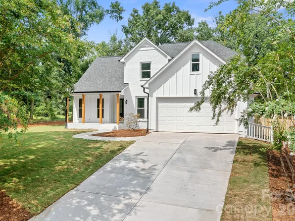 13121 Graymist Dr, Charlotte, NC 28215