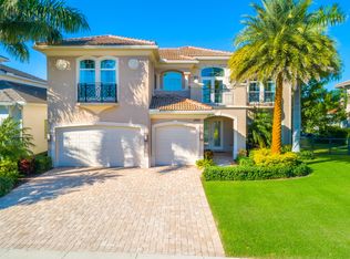 13901 Willow Cay Dr, North Palm Beach, FL 33408