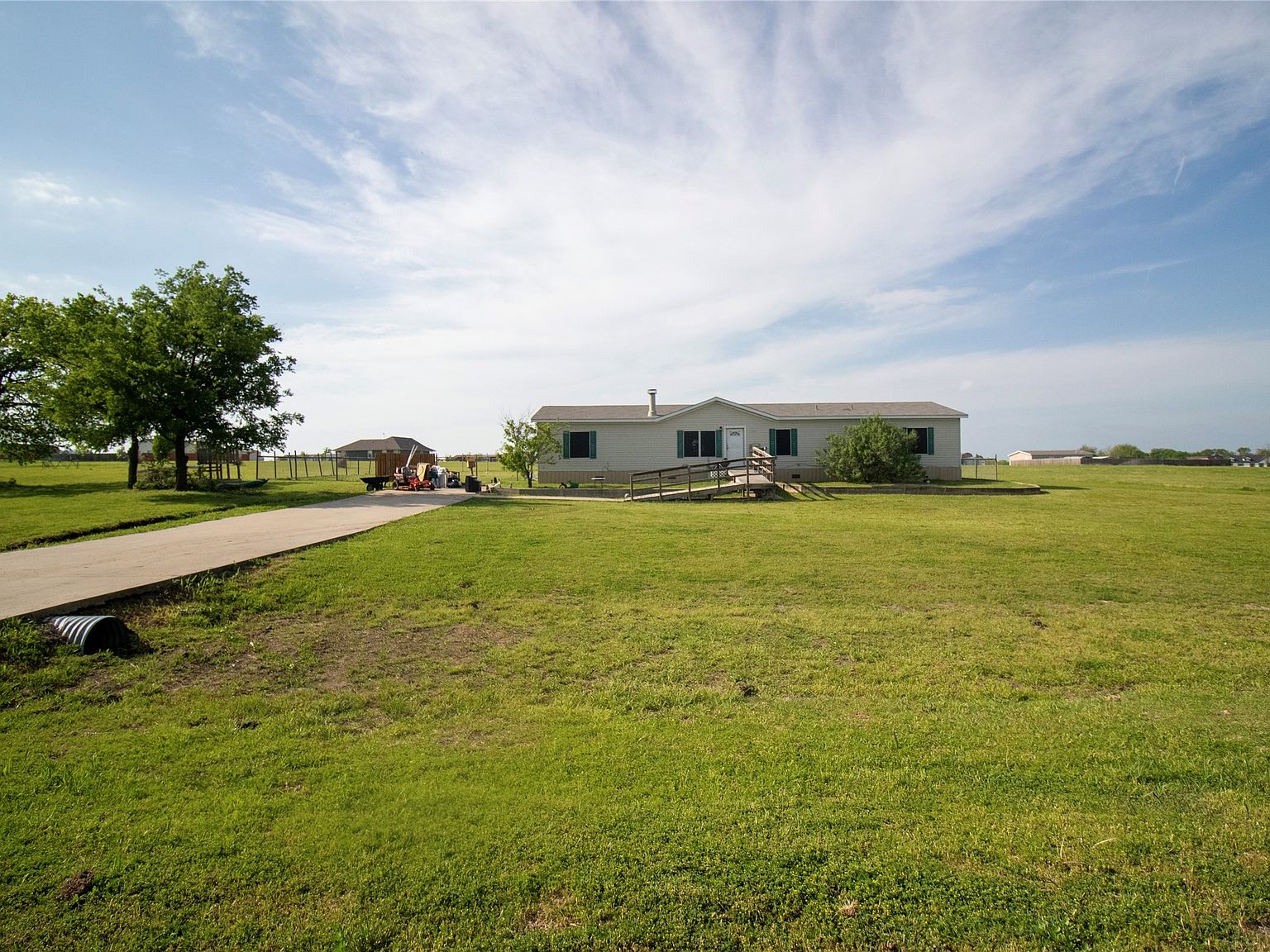 407 Wrangler Dr, Southmayd, TX 76268 MLS 20585621 Zillow