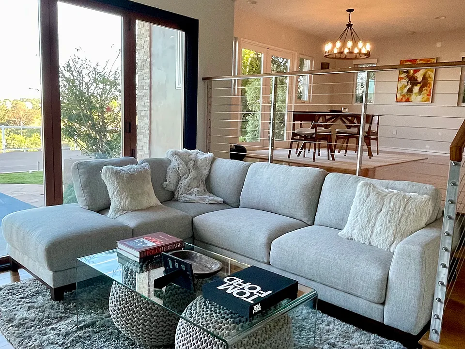 26330 Delos Dr