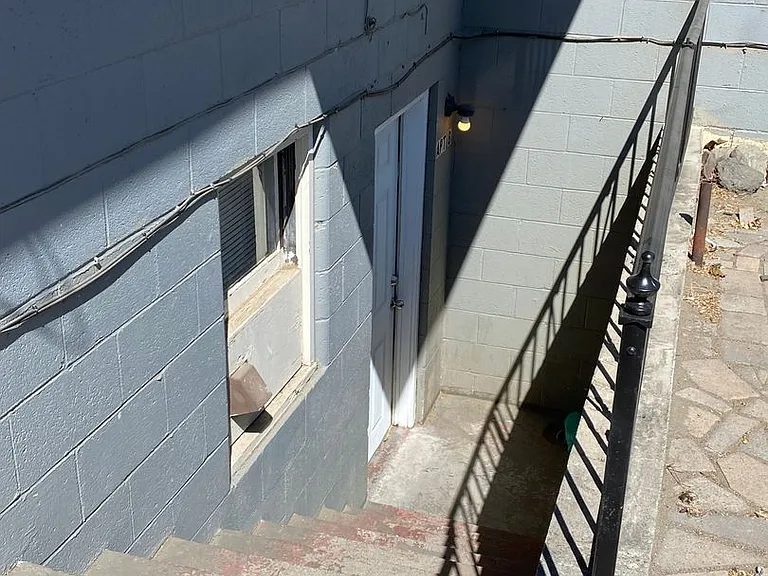 706 S 5th Ave — Photo 3