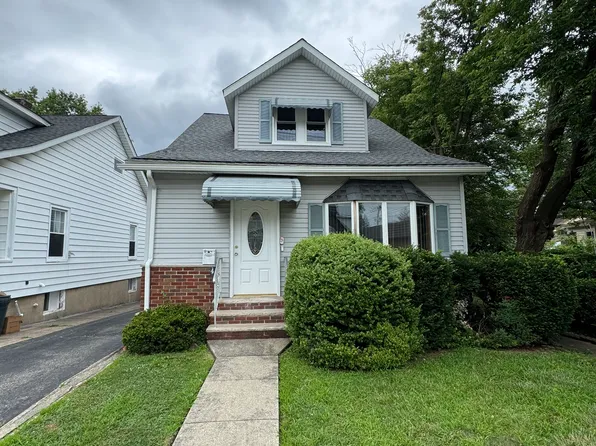 4 Zeliff Ave, Little Falls, NJ 07424