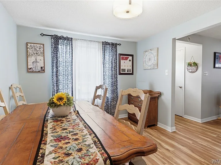 16 Paramount Pkwy — Photo 14
