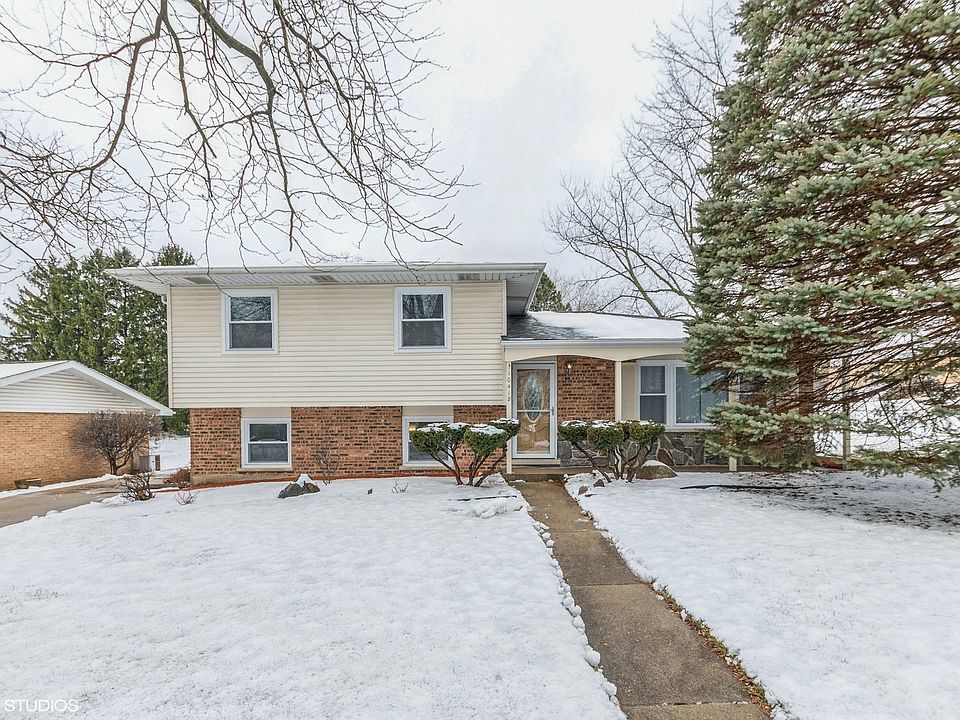 1st image of 10418 S Aspen Dr
