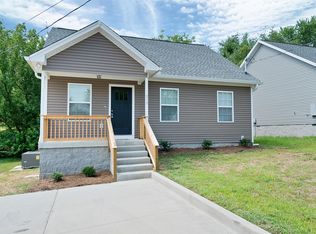 910 16th Ave E #E, Springfield, TN 37172