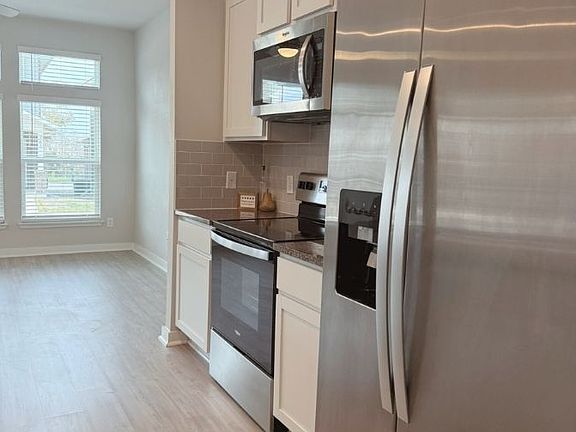 3rd image of 605 W South St #15-152