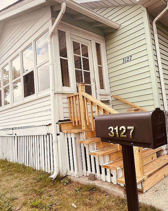 1st image of 3127 Chandler Ave