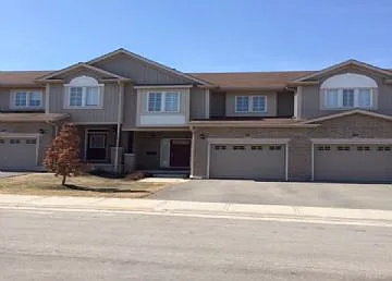105 Pinnacle Drive Kitchener — Photo 1