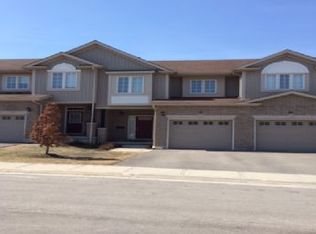 105 Pinnacle Dr #11, Kitchener, ON N2P 1B8