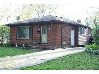 1323 N Custer Ave photo 1