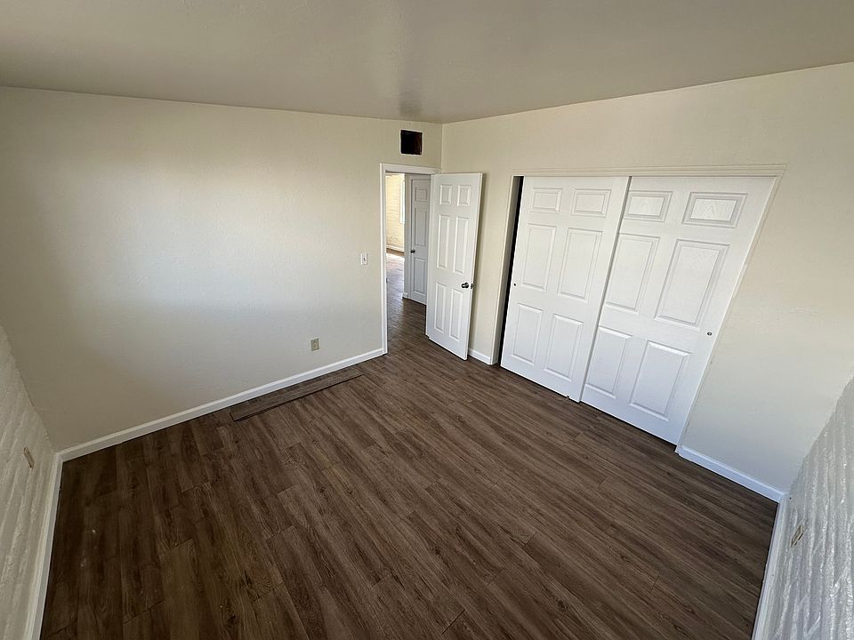 2nd image of 2936 N Tyndall Ave
