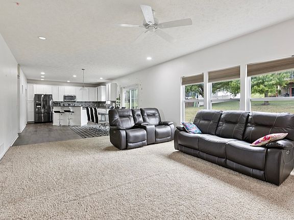 4th image of 4510 N 174th Ave