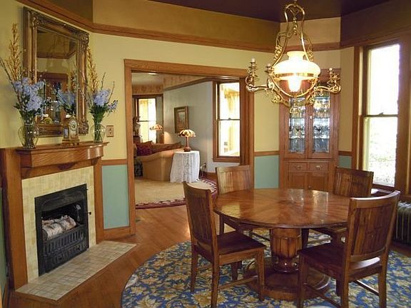 dining room | 519 Forest Ave, Wilmette, IL 60091, USA