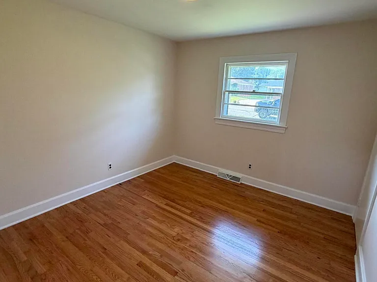 2510 Trull St SW — Photo 10