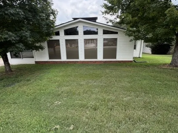 107 Holiday St, Pelzer, SC 29669