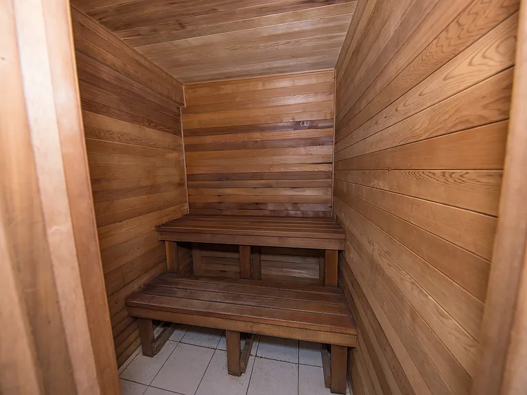 1310 Nesbitt Dr — Photo 1