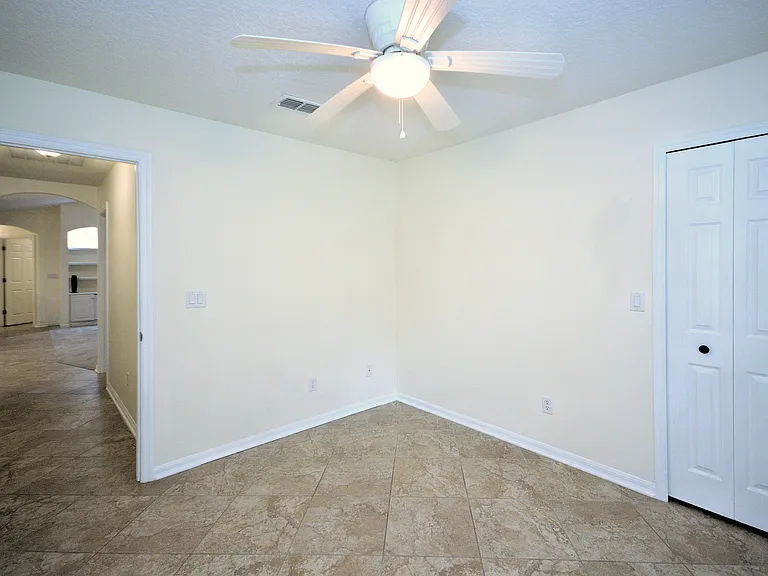 Guest bedroom 2