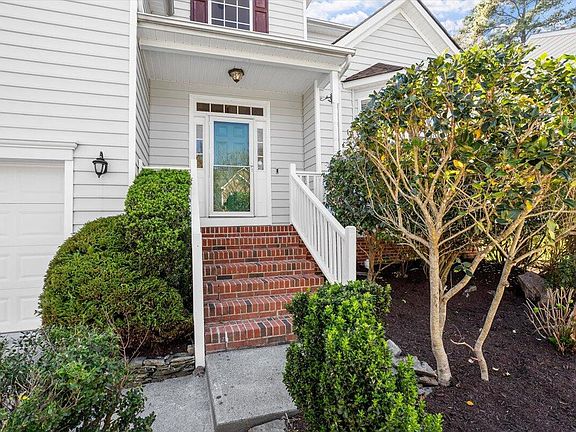 3rd image of 4928 Cupine Ct