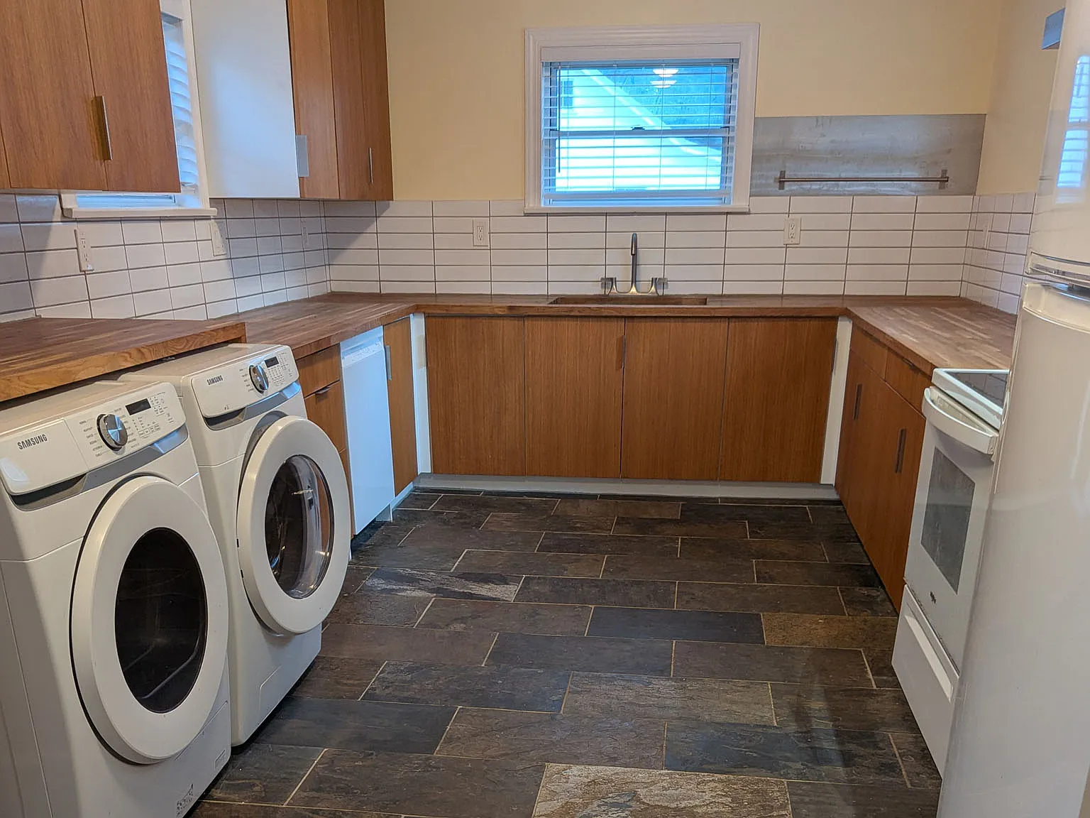 3 bed, 1247 sqft, $1,850 — Photo 4