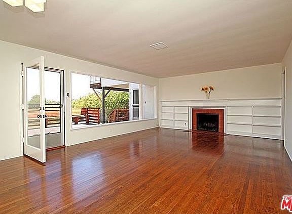 3rd image of 15309 De Pauw St
