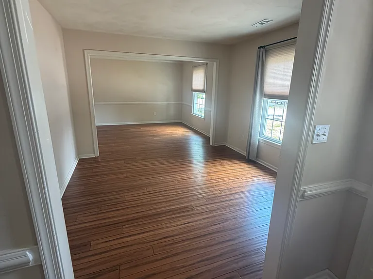 5136 Eagle Run Rd — Photo 3
