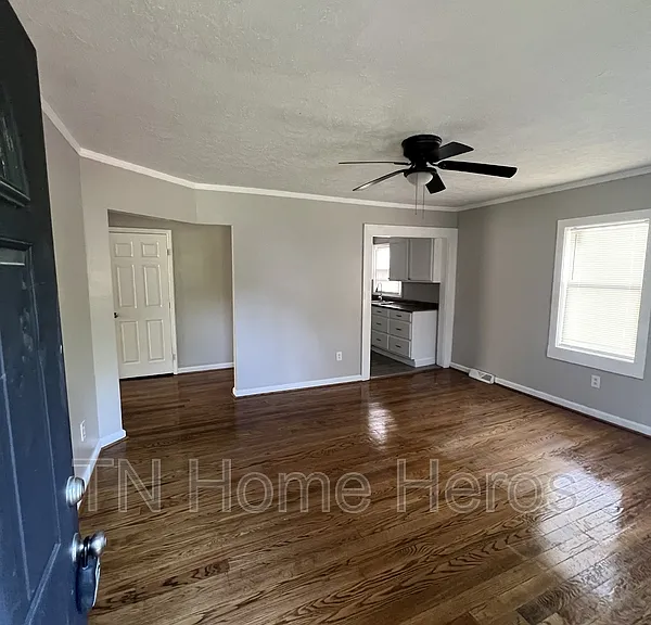 2813 Boright Pl — Photo 2