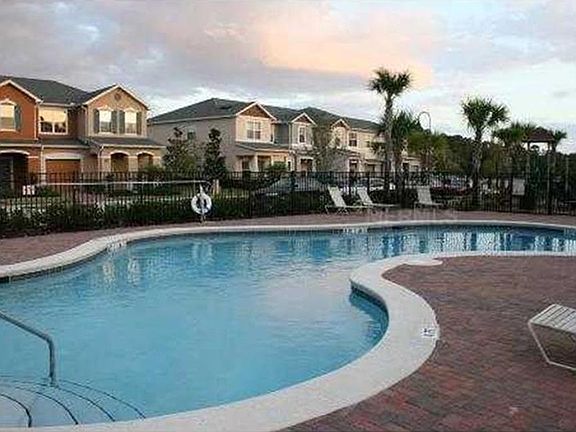 2nd image of 10338 Park Commons Dr