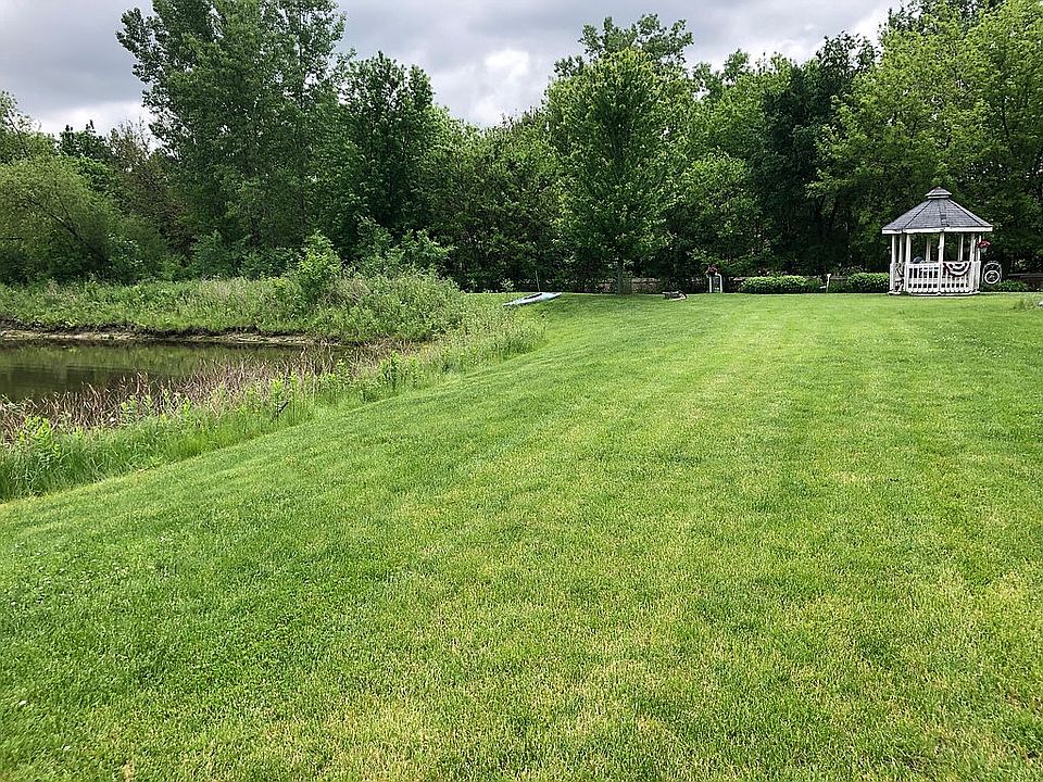 2nd image of 1311 NW Shoreline Ct
