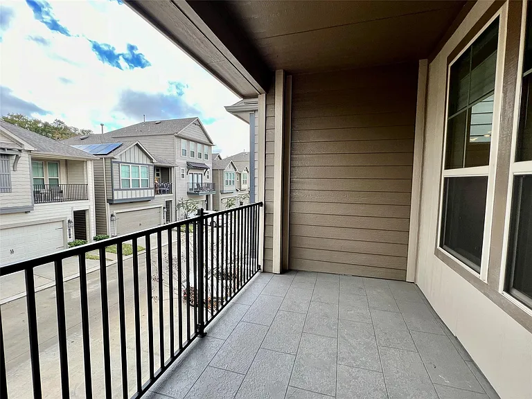 10916 Cannes Memorial Dr — Photo 13