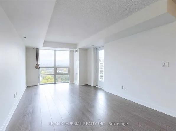 185 Bonis Ave #1110, Toronto, ON M1T 0A4