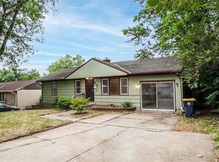 8410 Ruskin Way, Kansas City, MO 64134