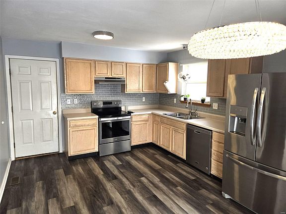 5th image of 10712 Oak Pointe Dr