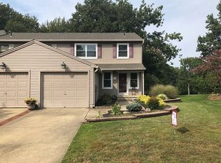 99 Farnwood Rd, Mount Laurel, NJ 08054