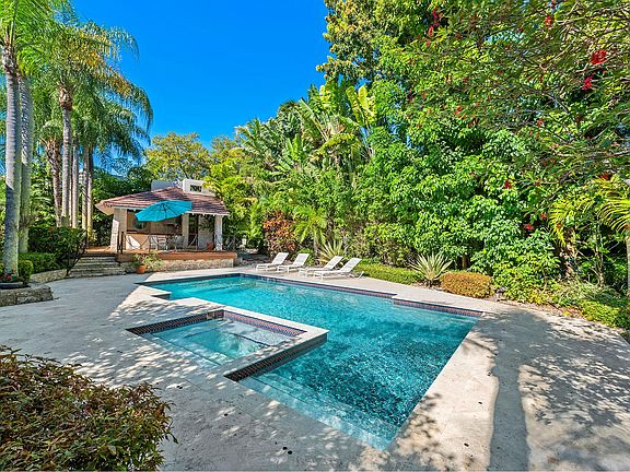 2nd image of 8010 Los Pinos Blvd